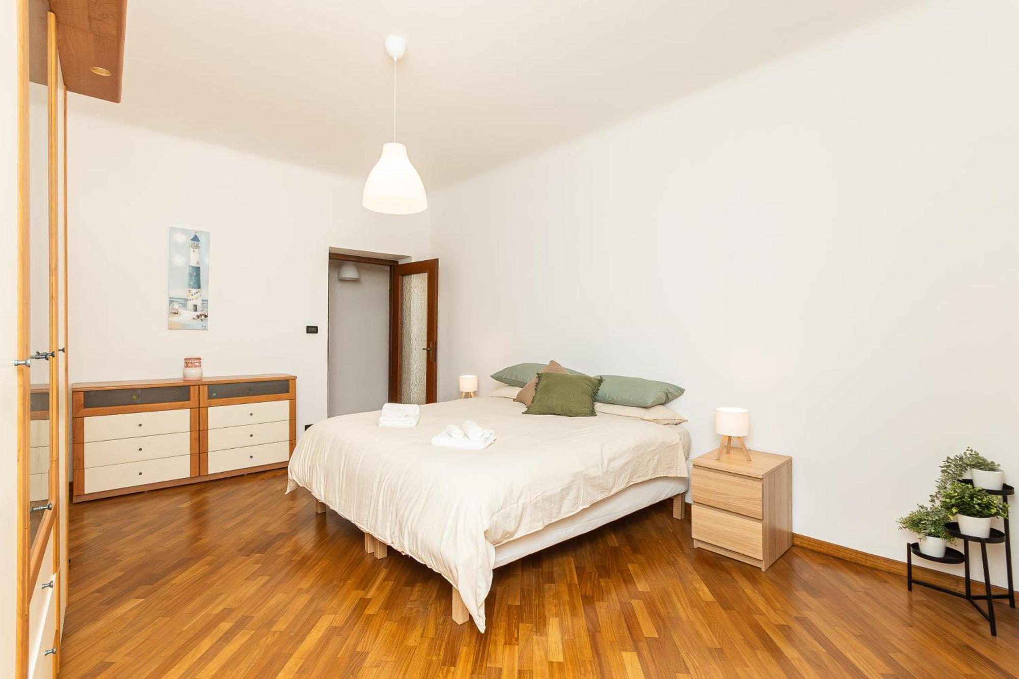 Trilocale Davanti All'acquario - Centro Apartment